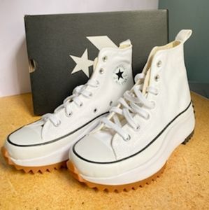 Converse All Star 166799C Run Star Hike High I have two sizes New